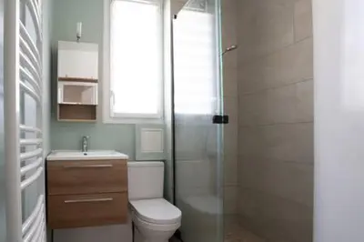 Salle de bains dans l'établissement Dumoncel - KP - Chic and cozy apt in the 14th arrondissement