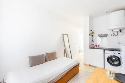 Cuisine ou kitchenette dans l'établissement GuestReady - Serene base two steps from Paris