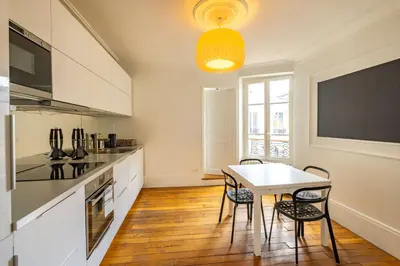 Cuisine ou kitchenette dans l'établissement 6 Guests Flat - Montparnasse