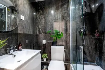 Salle de bains dans l'établissement Keyz - Central 1 Bedroom near the Picasso Museum