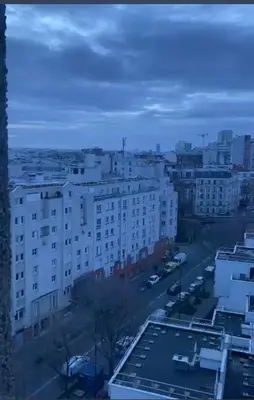 Vue générale sur Paris ou vue de la ville depuis l'appartement