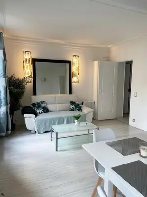 Coin salon dans l'établissement Appartement 75017 proche Parc Monceau