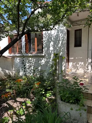 Jardin de l'établissement Studio 22m2 rénové sur cour privée