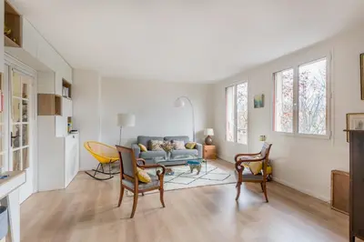 Coin salon dans l'établissement Chez Ferdi, agréable et confortable appartement, Paris, Boulogne, proche Parc des Princes