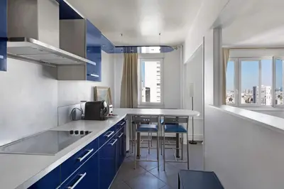 Cuisine ou kitchenette dans l'établissement BM-Confort & Calme 5 pers Rue des Mariniers