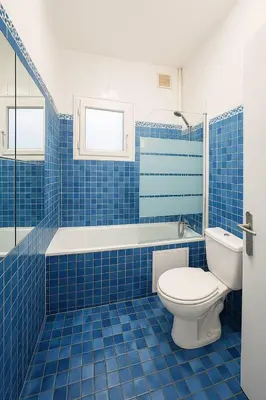 Salle de bains dans l'établissement Tour Effeil - Bois de Boulogne