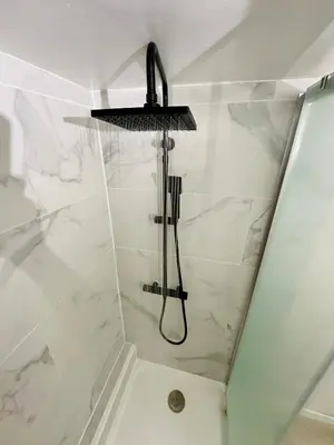 Salle de bains dans l'établissement Cosy duplex à Issy-les-Moulineaux