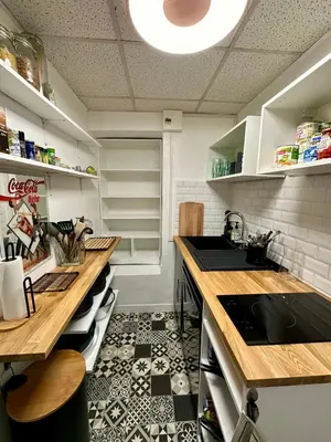 Cuisine ou kitchenette dans l'établissement Cosy duplex à Issy-les-Moulineaux