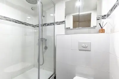 Salle de bains dans l'établissement TBS 194 - Elegant apartment in Paris