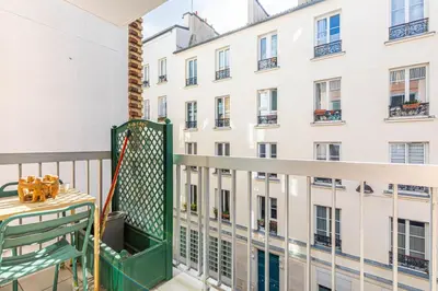 Balcon ou terrasse dans l'établissement GuestReady - Abundant Light and Charm in Charonne