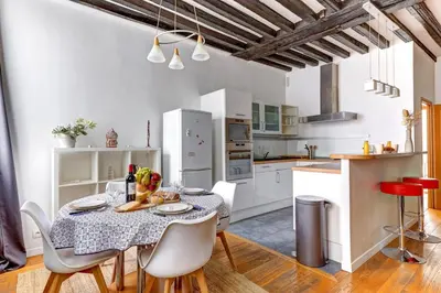 Cuisine ou kitchenette dans l'établissement 611 Suite Precheurs - Superb apartment in Paris