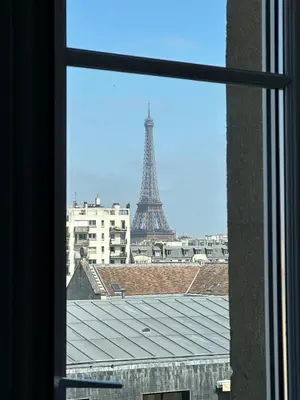 Vue générale sur Paris ou vue de la ville depuis la maison de vacances