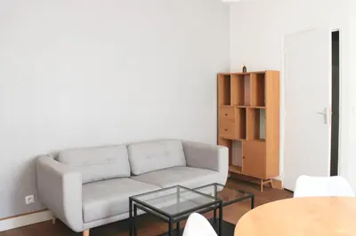 Plan de l'établissement Apartment two rooms 15 min by subway from Paris