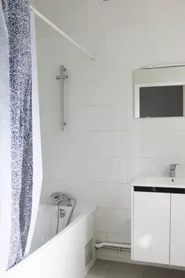 Plan de l'établissement Apartment two rooms 15 min by subway from Paris