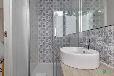 Salle de bains dans l'établissement Louis Vicat 3 - CI - Cosy flat for 2 Near Parc Expo Porte de versailles