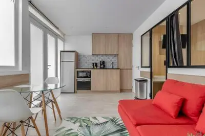 Cuisine ou kitchenette dans l'établissement Logement ideal - Paris Expo P. de Versailles