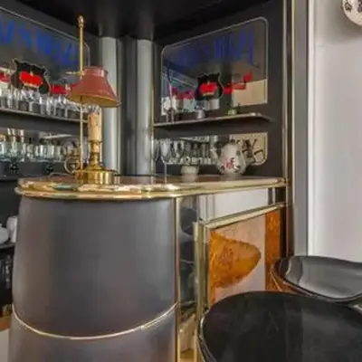 Charming atypical apt in heart of Marais