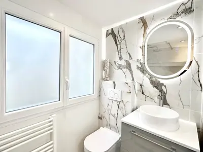 Salle de bains dans l'établissement house in paris 8eme near -Saint-Lazare - Opera