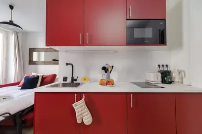 Cuisine ou kitchenette dans l'établissement Sereners - Montmartre
