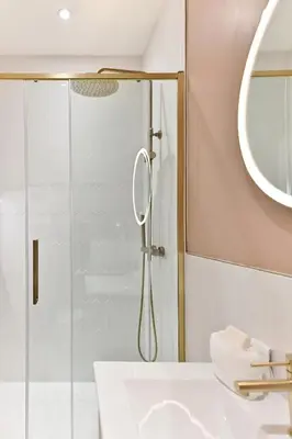 Salle de bains dans l'établissement Élégant loft avec 2 chambres au cœur de Paris