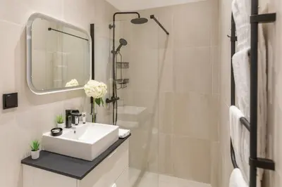 Salle de bains dans l'établissement A4 Suite Studio 175Blo-Paris Convention