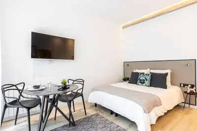 Un ou plusieurs lits dans un hébergement de l'établissement A5 Suite Studio 175Blo-Paris Convention