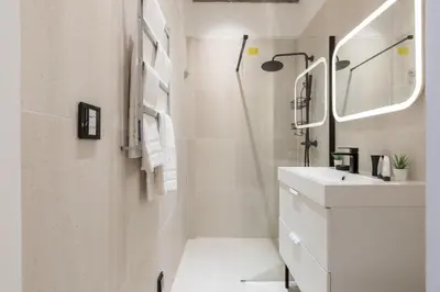 Salle de bains dans l'établissement A5 Suite Studio 175Blo-Paris Convention