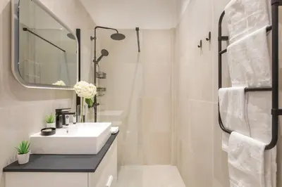 Salle de bains dans l'établissement A6 Suite Studio 175Blo-Paris Convention