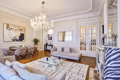 Coin salon dans l'établissement Chic Haussmann Apartment