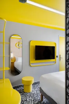 Télévision ou salle de divertissement dans l'établissement Beauquartier - Chemin Vert
