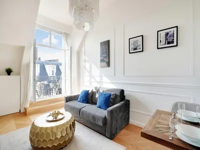Coin salon dans l'établissement Magnificent apartment -1BR-4P- Champs-Élysées