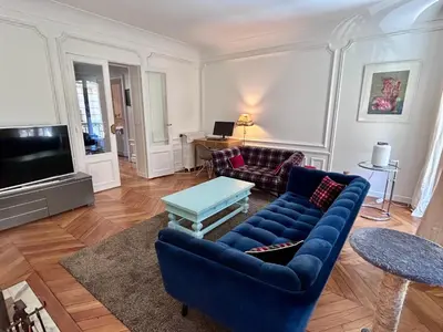 Télévision ou salle de divertissement dans l'établissement Superbe 120m2 17ème - 6p