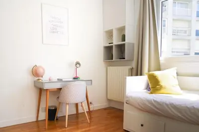 Un ou plusieurs lits dans un hébergement de l'établissement Eiffel Tour - Lovely 2 bedrooms apartment