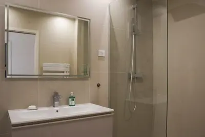 Salle de bains dans l'établissement Eiffel Tour - Lovely 2 bedrooms apartment