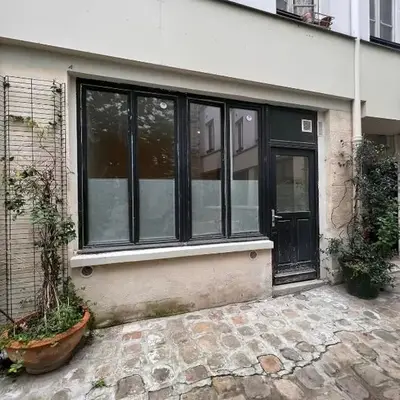 Studio lumineux sur cour à Bastille