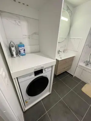 Salle de bains dans l'établissement Superb 3 Bedroom near to Paris with Parking