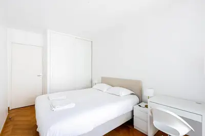 Un ou plusieurs lits dans un hébergement de l'établissement GuestRaedy - Peaceful Parisian Escape