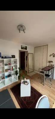 Cuisine ou kitchenette dans l'établissement Charmant studio 25m2 à 10min à pied de Montmartre