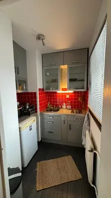 Cuisine ou kitchenette dans l'établissement Charmant studio 25m2 à 10min à pied de Montmartre