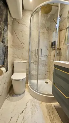 Salle de bains dans l'établissement Paris Pantheon Arev Dans le quartier de Emily in Paris 75005