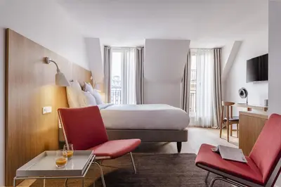 Télévision ou salle de divertissement dans l'établissement 9Hotel Republique