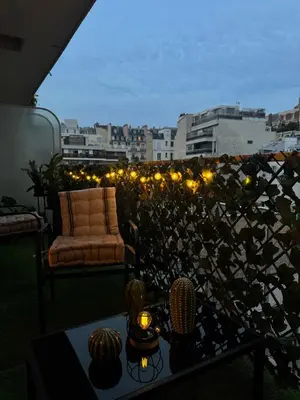 Balcon ou terrasse dans l'établissement Stylish Studio w Balcony in 16th - Eiffel Tower