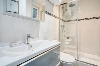 Salle de bains dans l'établissement Cozy Apartment 4people - Canal St Martin & République