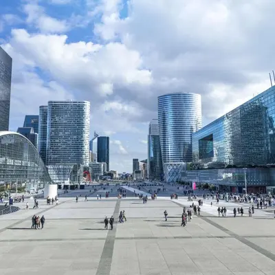 Clients de l'établissement Appartement 3 pièces confortable bien situé à La Défense, proche des transports, de paris et de l'arena