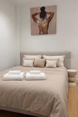 Un ou plusieurs lits dans un hébergement de l'établissement Apartment with exclusive terrace - Le Marais