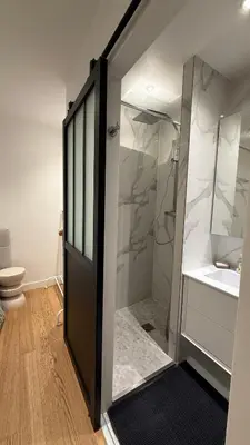 Salle de bains dans l'établissement Apartment with exclusive terrace - Le Marais