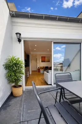 Coin salon dans l'établissement Apartment with exclusive terrace - Le Marais