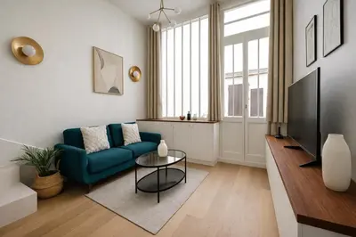Télévision ou salle de divertissement dans l'établissement Studio moderne a Opera