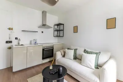 Cuisine ou kitchenette dans l'établissement Vignoles Nation Charming Cosy Studio