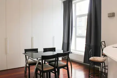 Coin salon dans l'établissement Appartement lumineux avec mezzanine à Asnières
